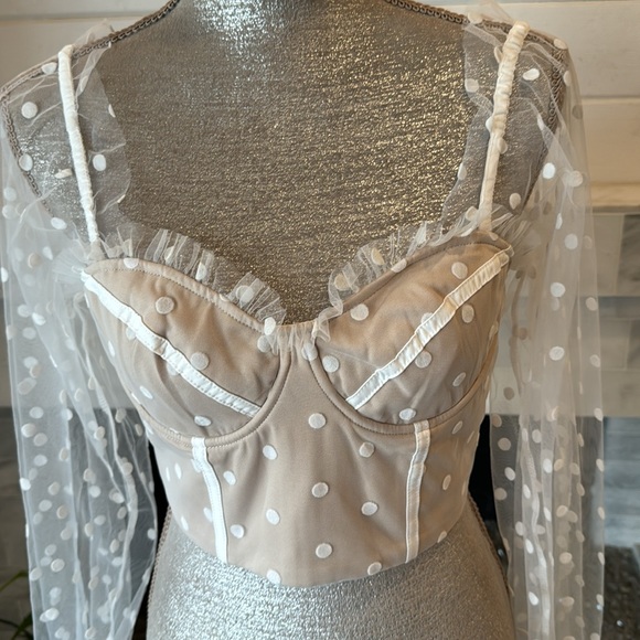 Runaway The Label Chloe White Spot Crop Top Size Medium NWTi - Picture 6 of 15